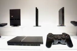 PlayStation 2 惨遭破解，玩家可通过 DVD 运行自定义游戏代码