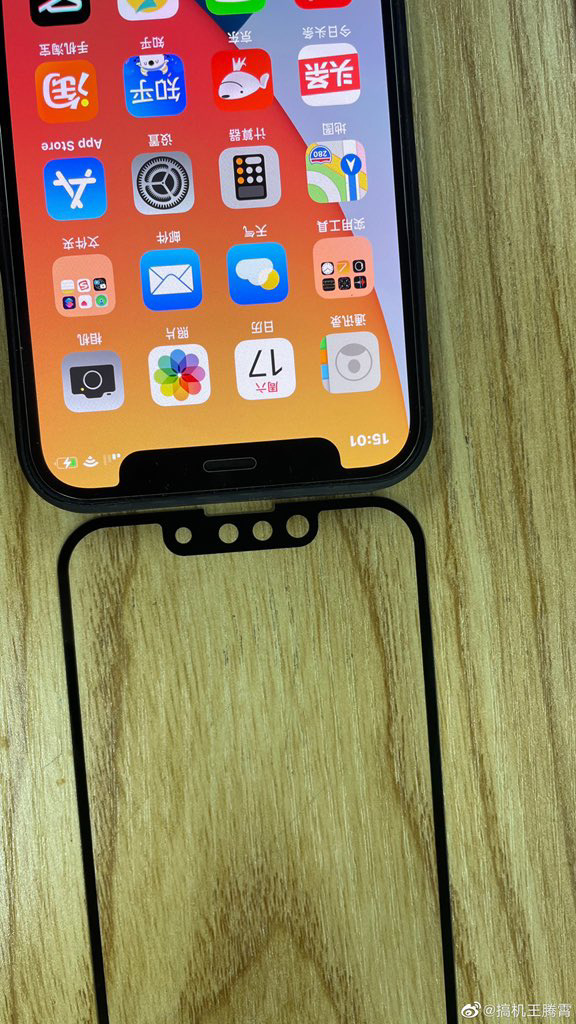 贴膜厂商曝光苹果 iPhone 13 渲染图：刘海凹槽比 iPhone 12 小多了