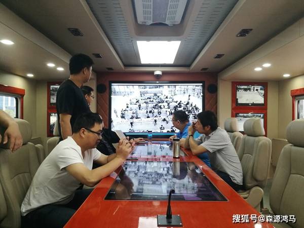 镇平县公安局开展“科技兴警、奋进担当”科技活动周展示宣传活动