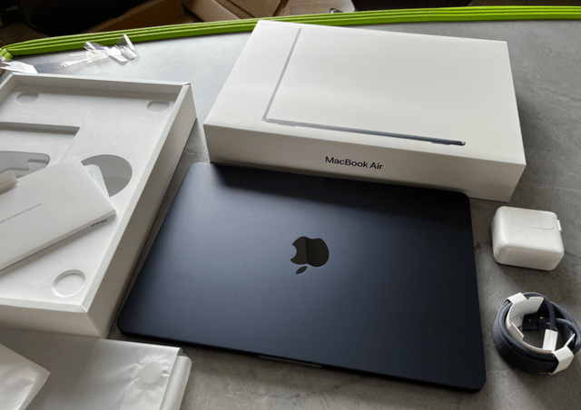 果粉称： MacBook Air M2真的毫无性价比，入坑吗？
