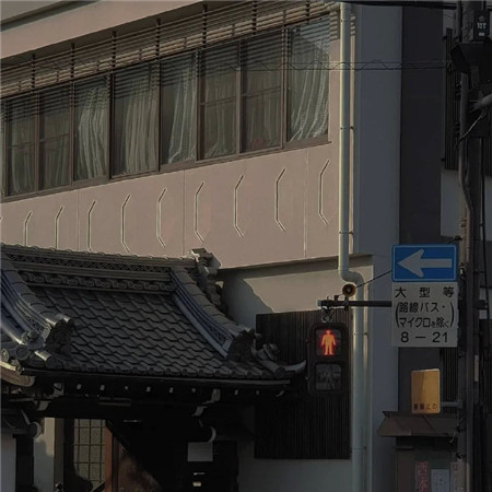 伤感微信状态背景图高清 季节交换好多人忘记好多人