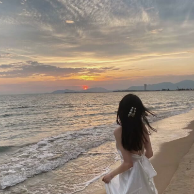 2021最新颖看海美女浪漫高级头像 海的那边还是海吗换句话说你心里还是我吗