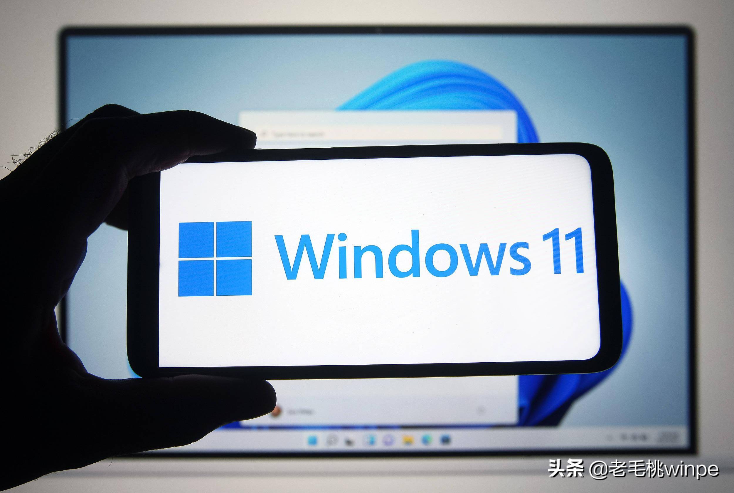 给手机安装了Windows 11，还能玩PC大型游戏！看看是怎么做到的？