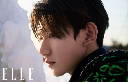 王源ELLE冬野少年_ELLE2月刊_王源雪地叠叠乐大片