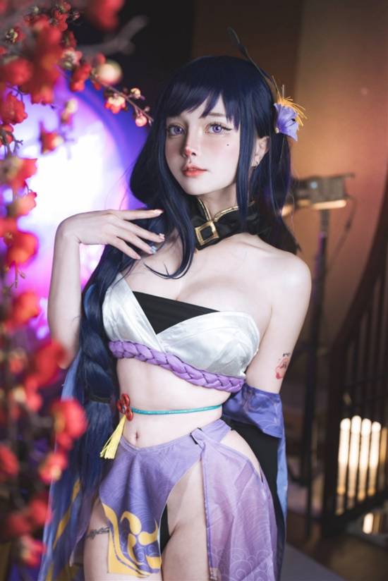 COSPLAY图赏：樱花妹COS《街霸》春丽